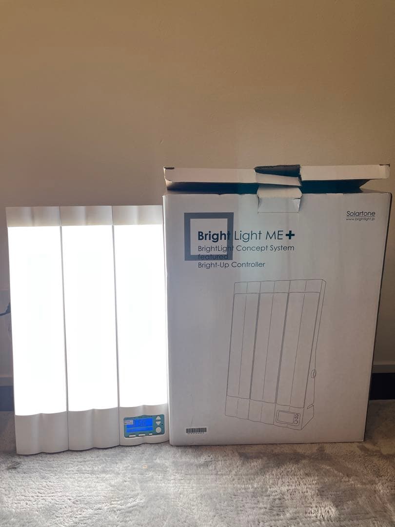 Bright Light ME+ 光療法デバイス