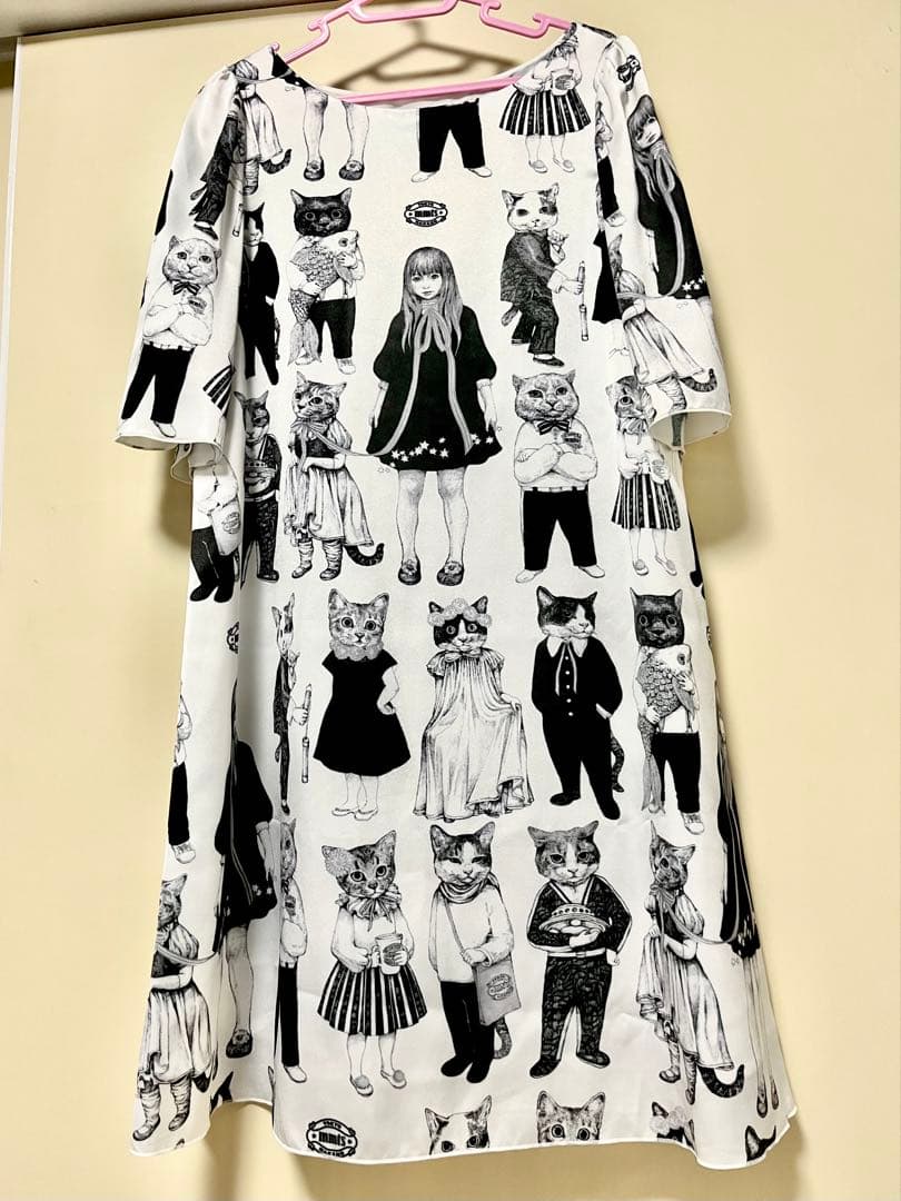 即購入⭕️ mmts ヒグチユウコ 猫10匹総柄ワンピース