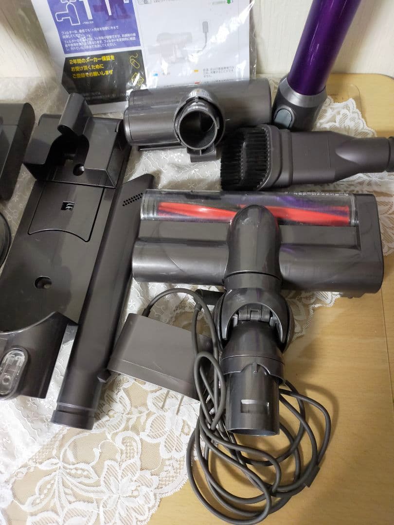 ダイソンV6　コードレスクリーナー