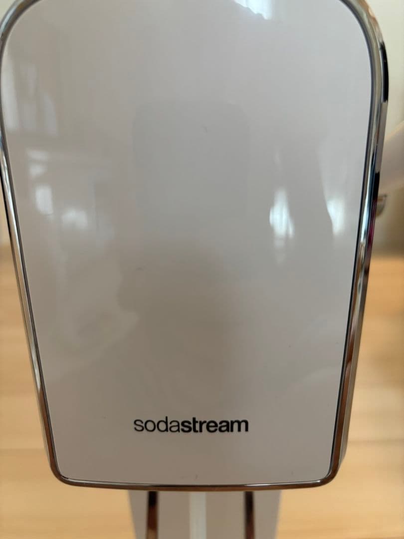 sodastream Art 炭酸水メーカー ホワイト ボトル付き