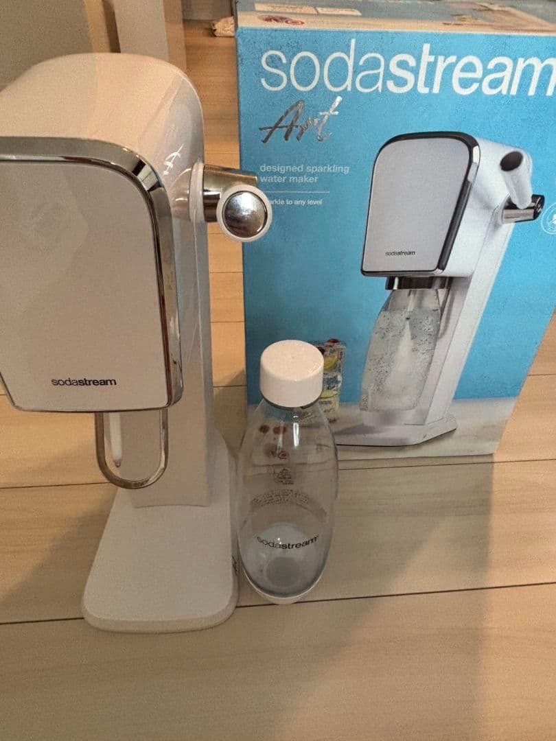 sodastream Art 炭酸水メーカー ホワイト ボトル付き