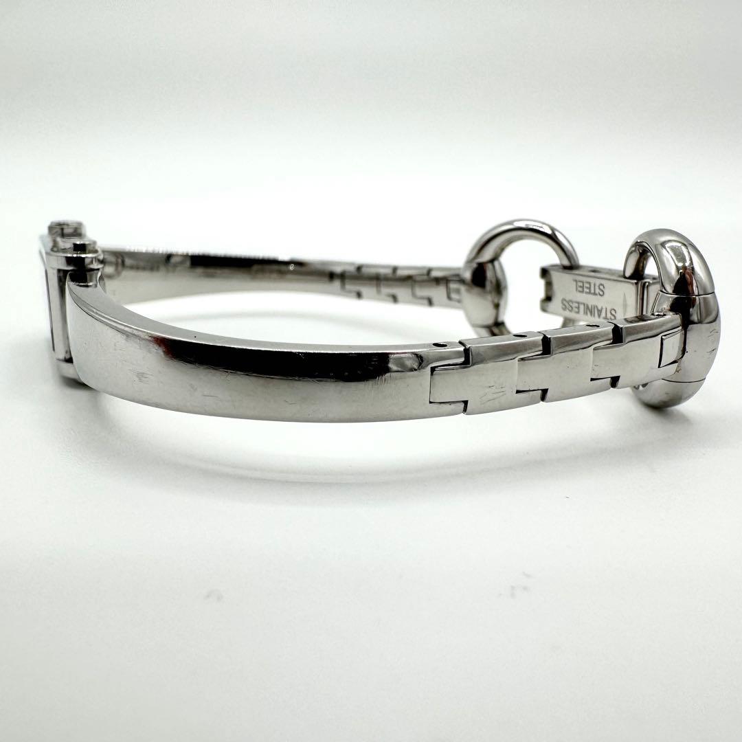 稼働/新品電池　グッチ　Gライン　2Pダイヤ　腕時計　バングルウォッチ　クォーツ