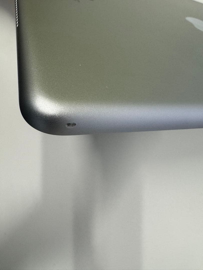 iPad第8世代 Wi-Fi 32GB シルバー　ジャンク品 016