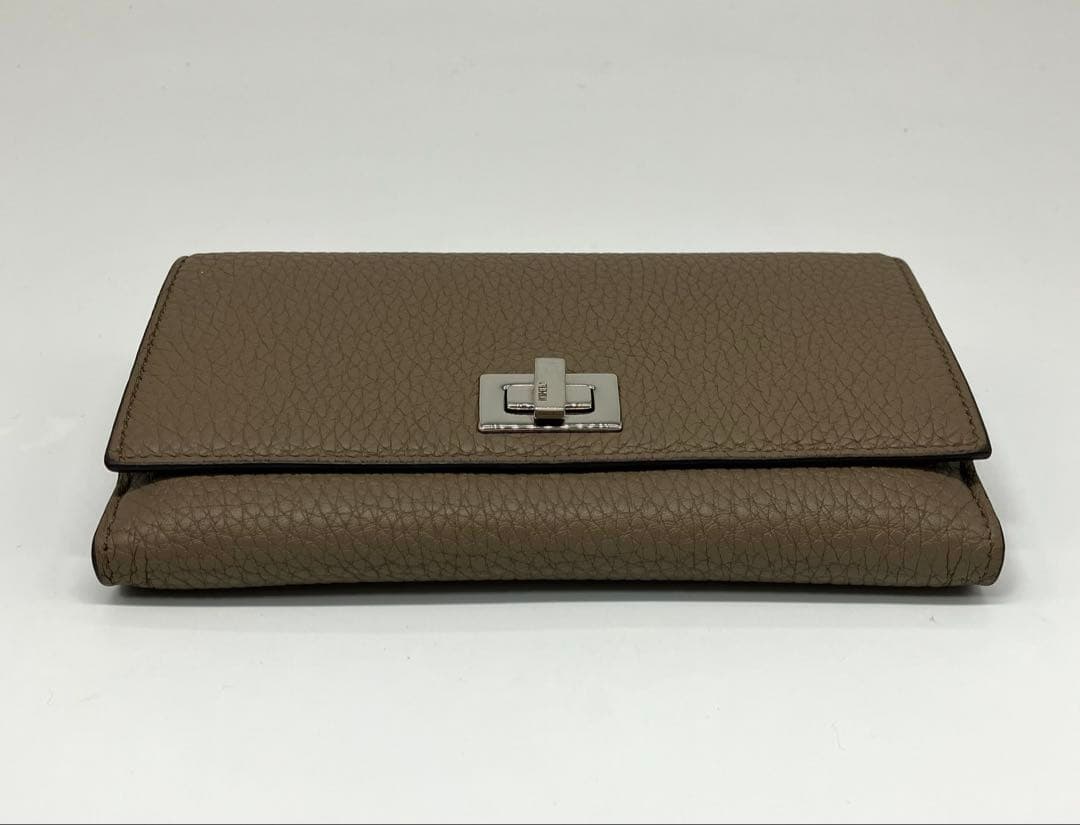 ⭐️ 美品 フェンディ ピーカブー レザー 二つ折り 長財布 グレー 鑑定済