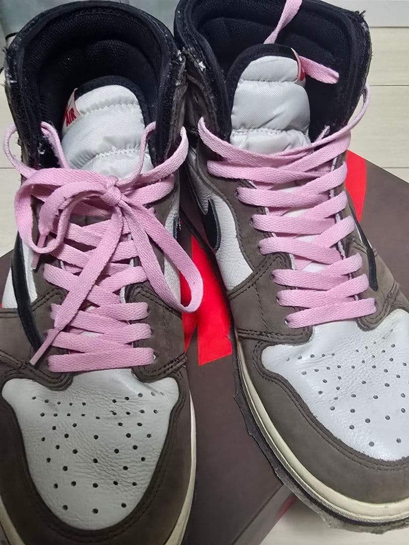 Nike Air Jordan 1 トラヴィススコット　ハイカット