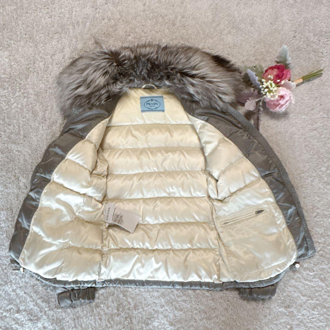 PRADA ダウンジャケット　三角ロゴプレート フォックスファー 38