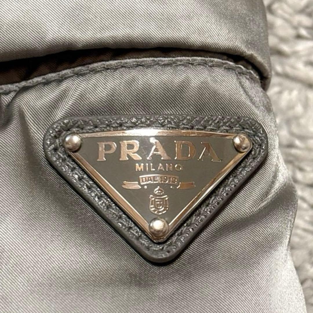 PRADA ダウンジャケット　三角ロゴプレート フォックスファー 38