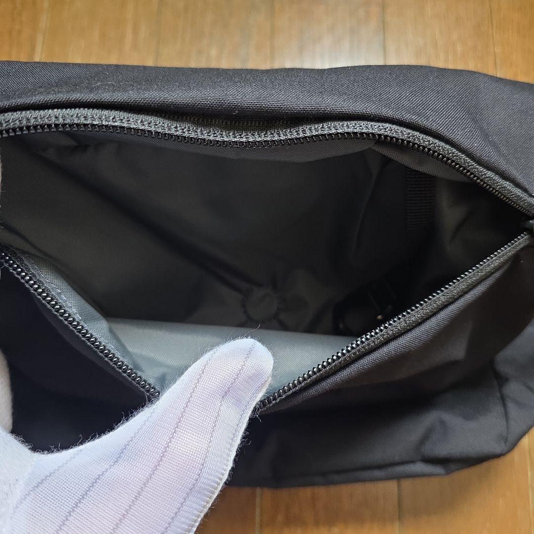 MYSTERY RANCH SKA スカ ブラックショルダーバッグ 6.3L