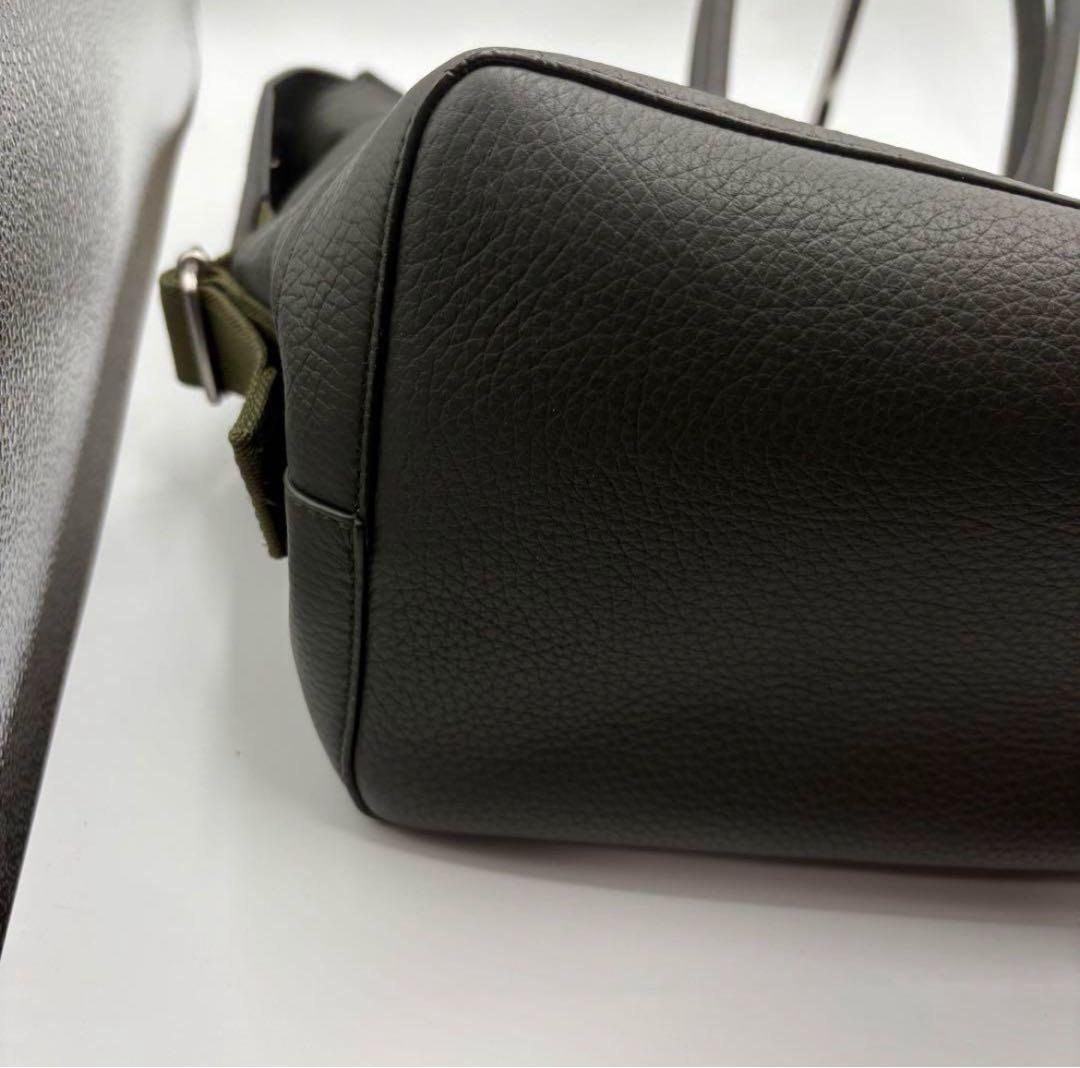 BOTTEGA VENETA レザートートバッグ　カーキ