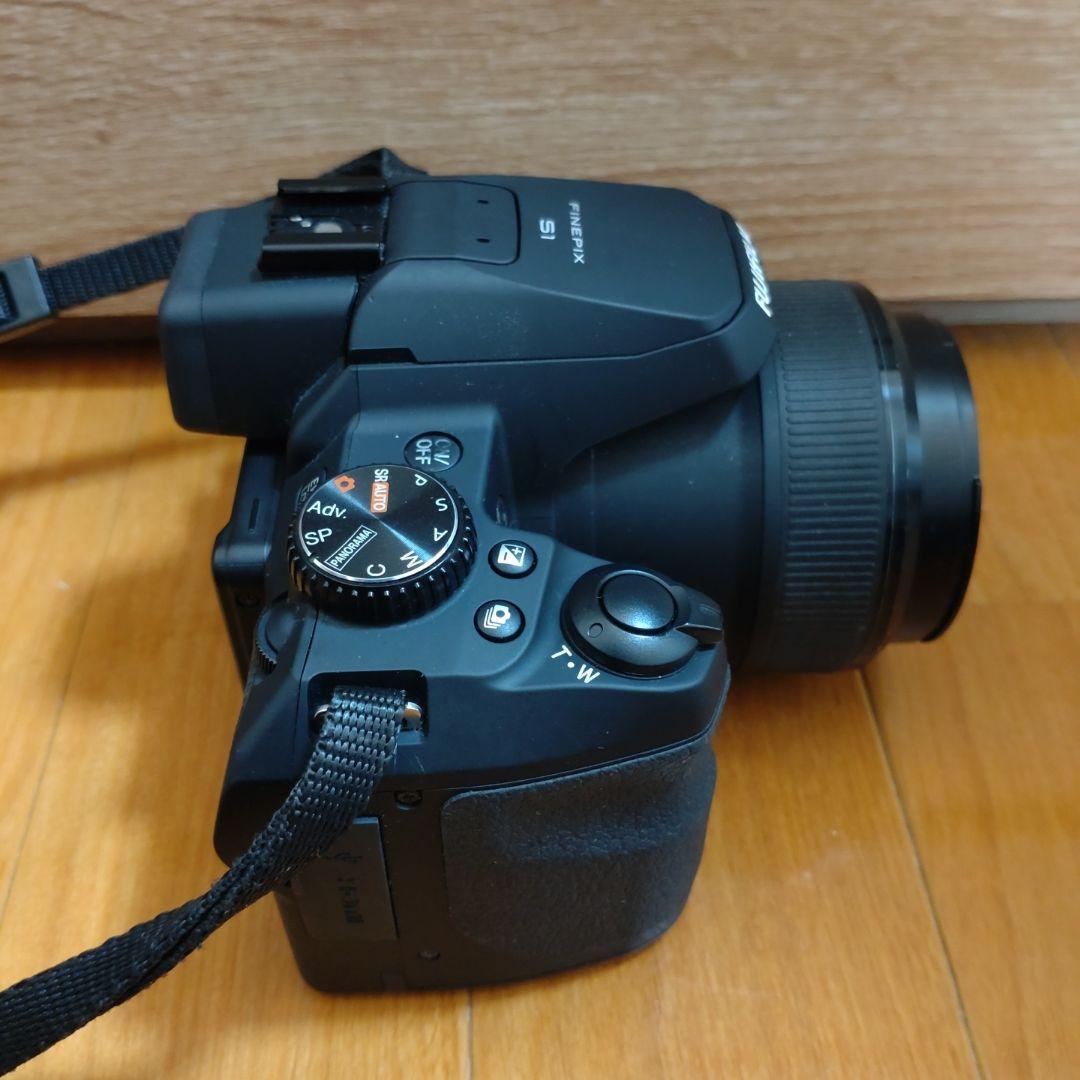 デジタルカメラ FUJIFILM FinePix S1