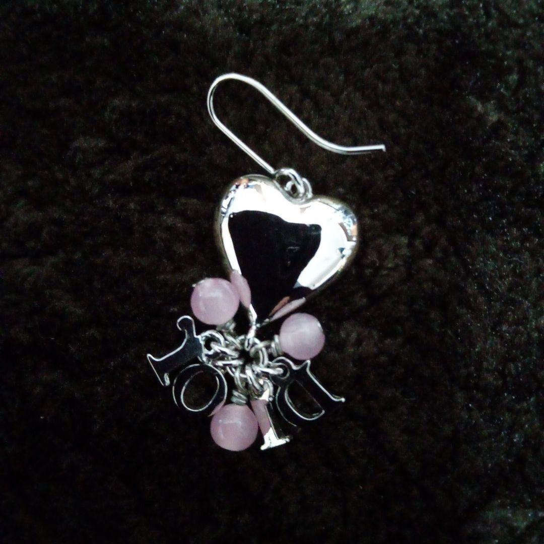 ぼっちゃろ Christian Diorロゴ入チャームピアス(片耳用)＆袋