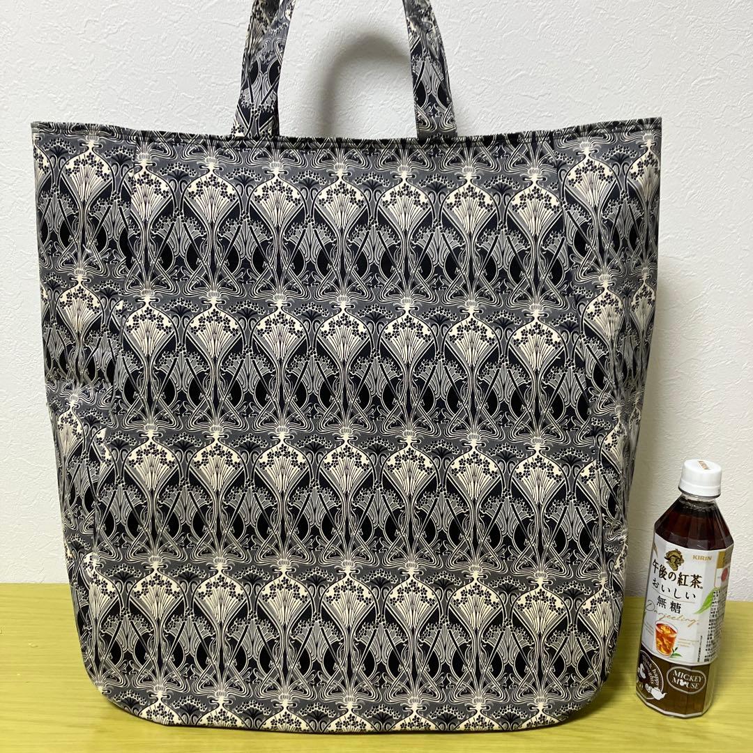 リバティ　ハンドメイド　とっても大きな　トートバック　縦50横50マチ20㎝