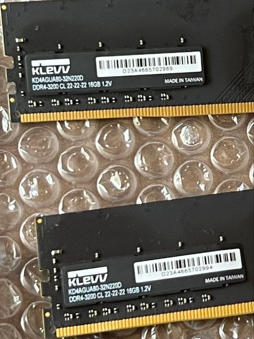 エッセンコアクレブ メモリDDR4 3200MHz 32GB（16GBx2枚）