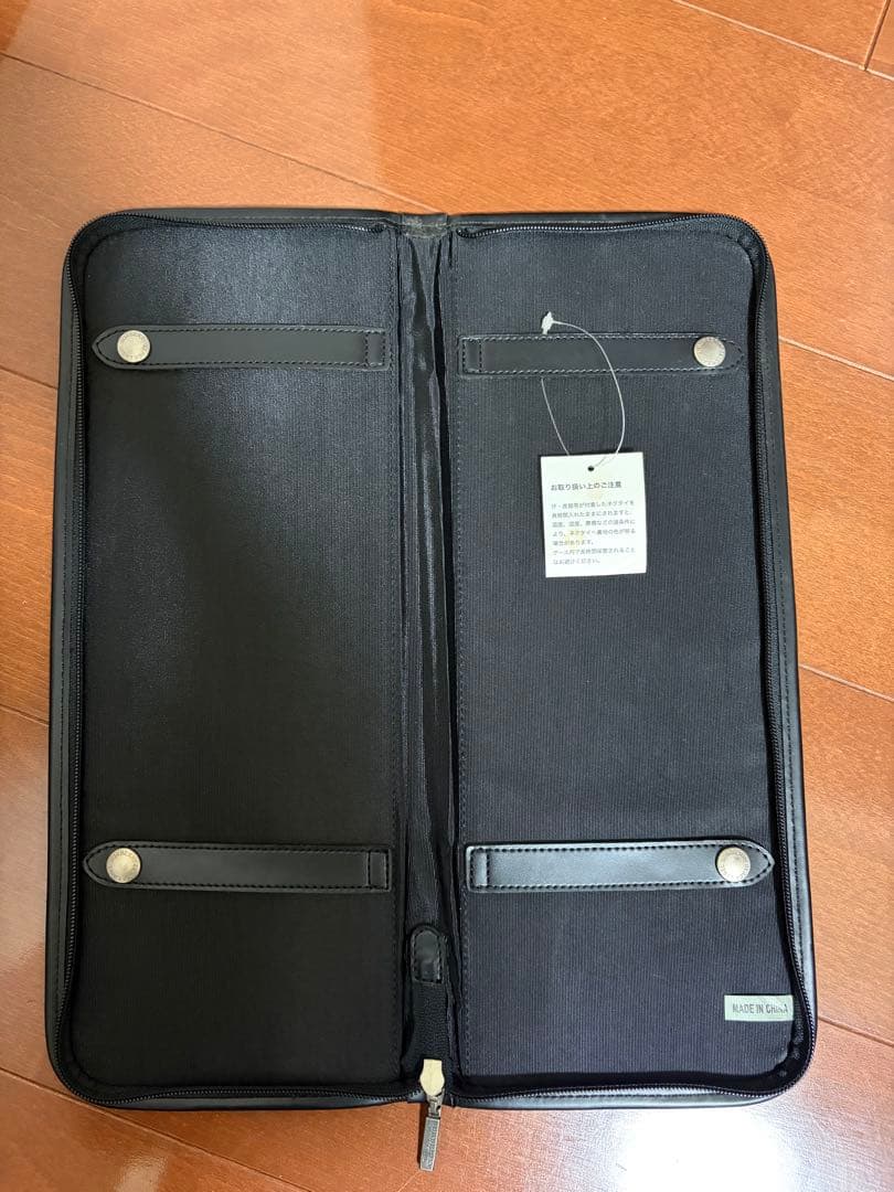 【新品】バーバリー　ネクタイケース