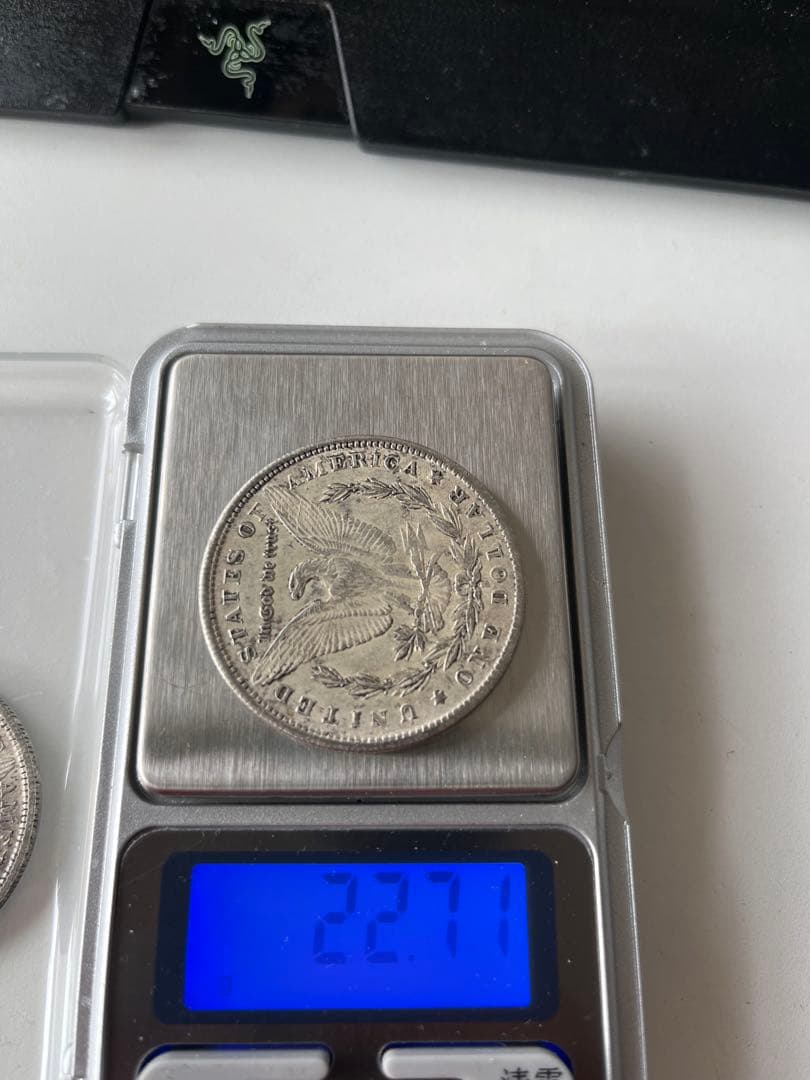 アメリカ モルガン1ドル銀貨です。2枚まとめて