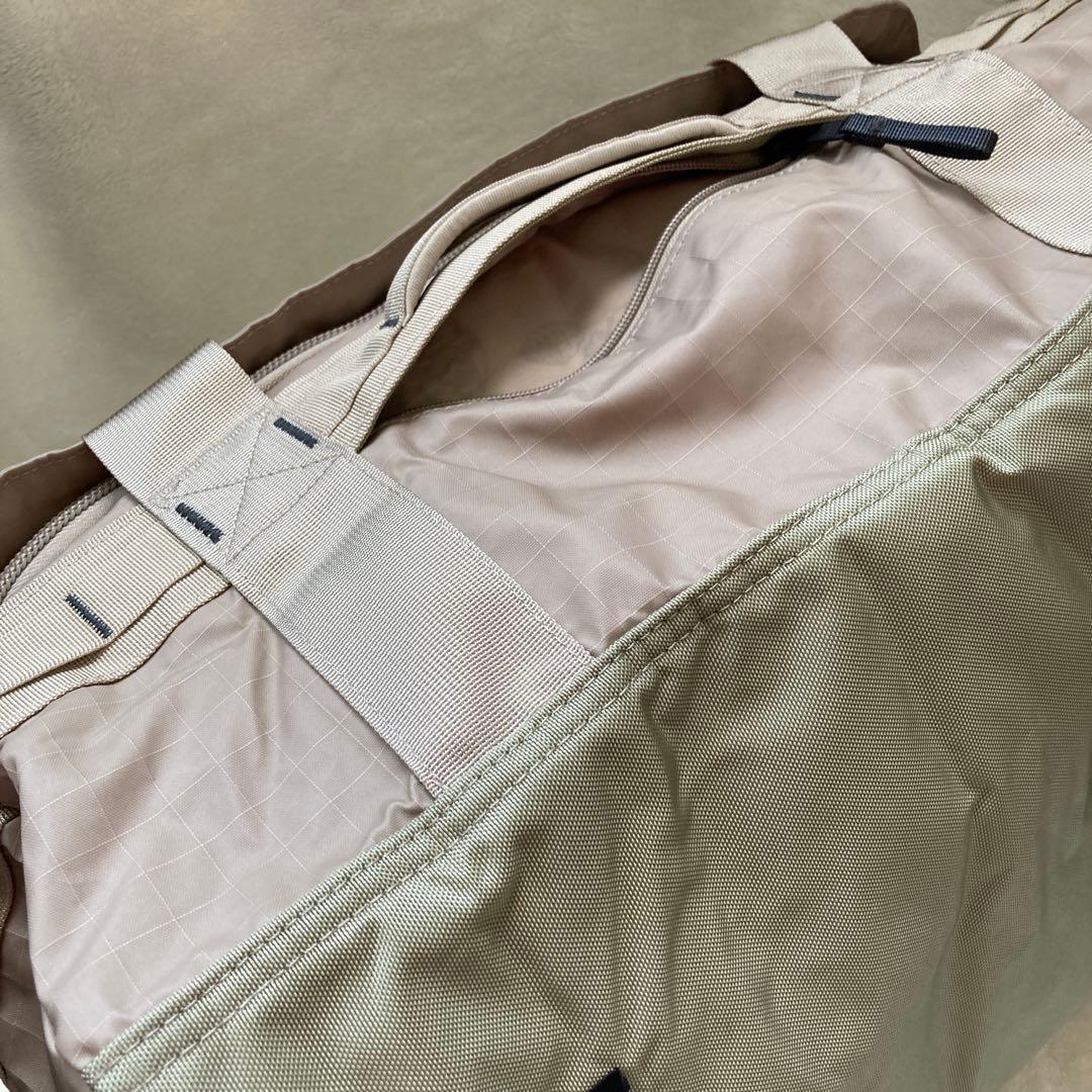 旅行かばん・小分けバッグ THENORTHFACE BASECAMP VOYAGER 42L