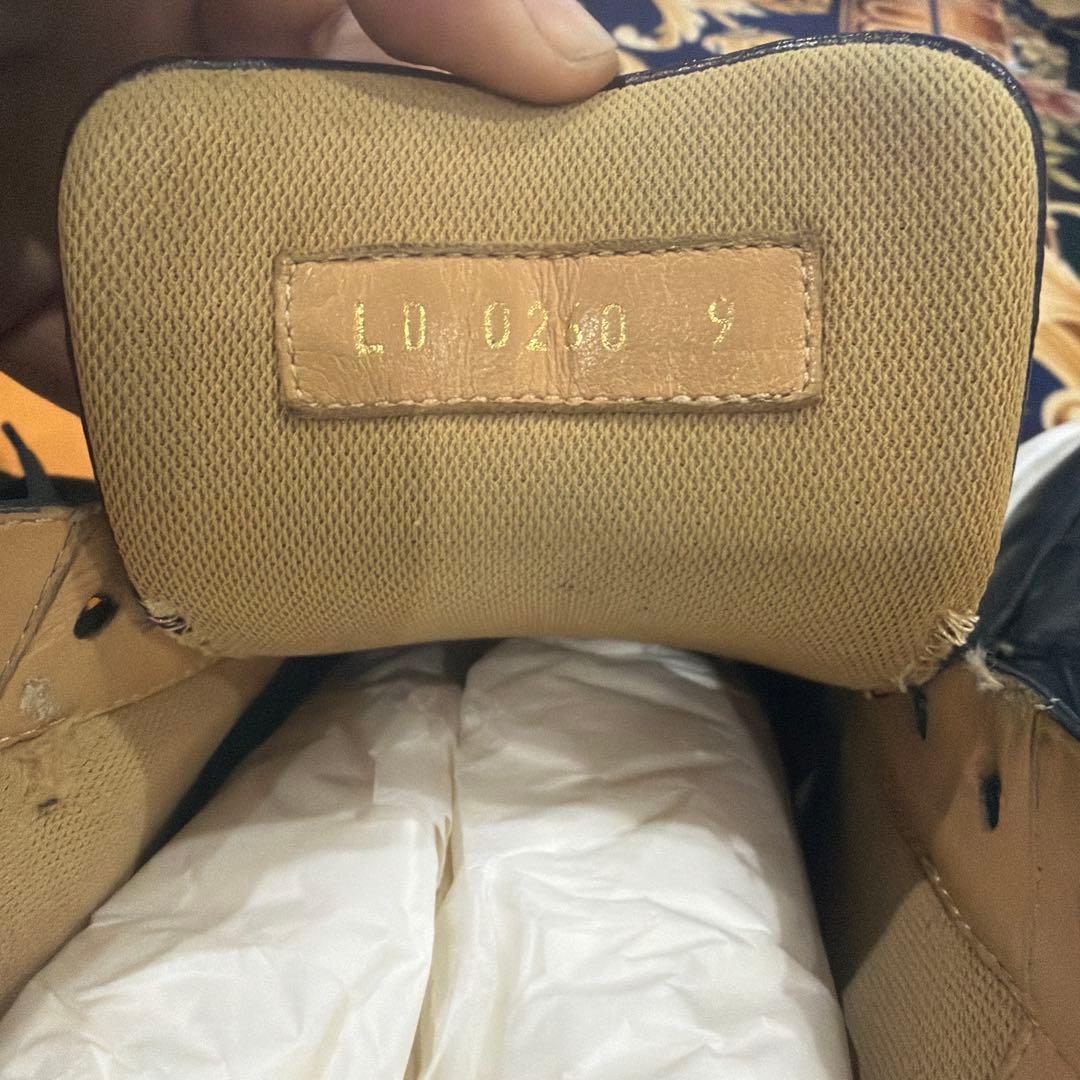 LOUIS VUITTON ブラック レザー スニーカー