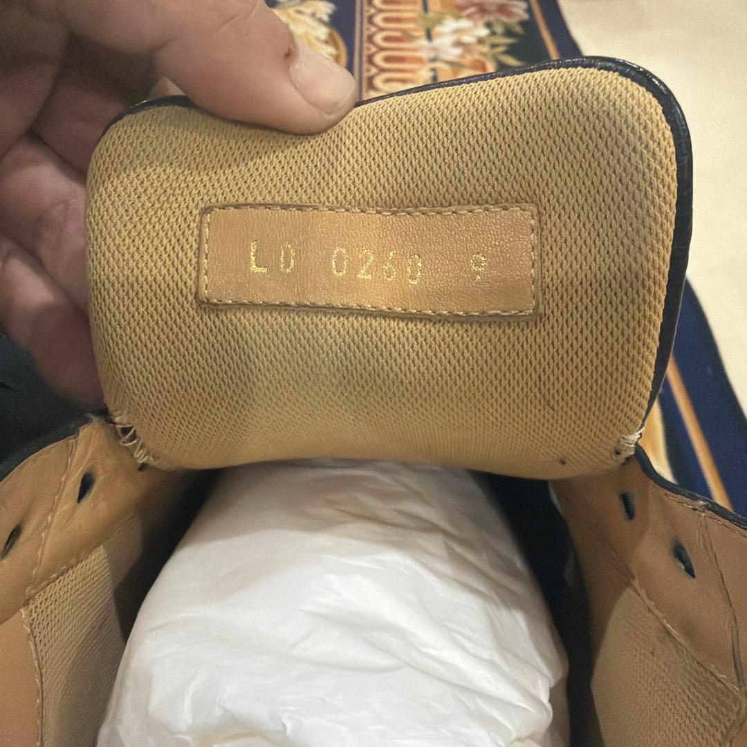 LOUIS VUITTON ブラック レザー スニーカー