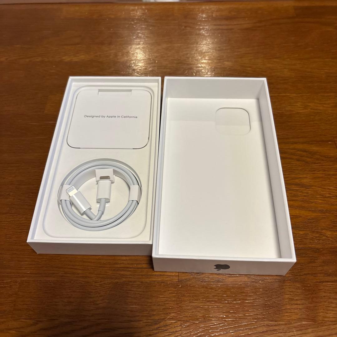 Apple iPhone 12 ネイビーブルー　本体と箱付き