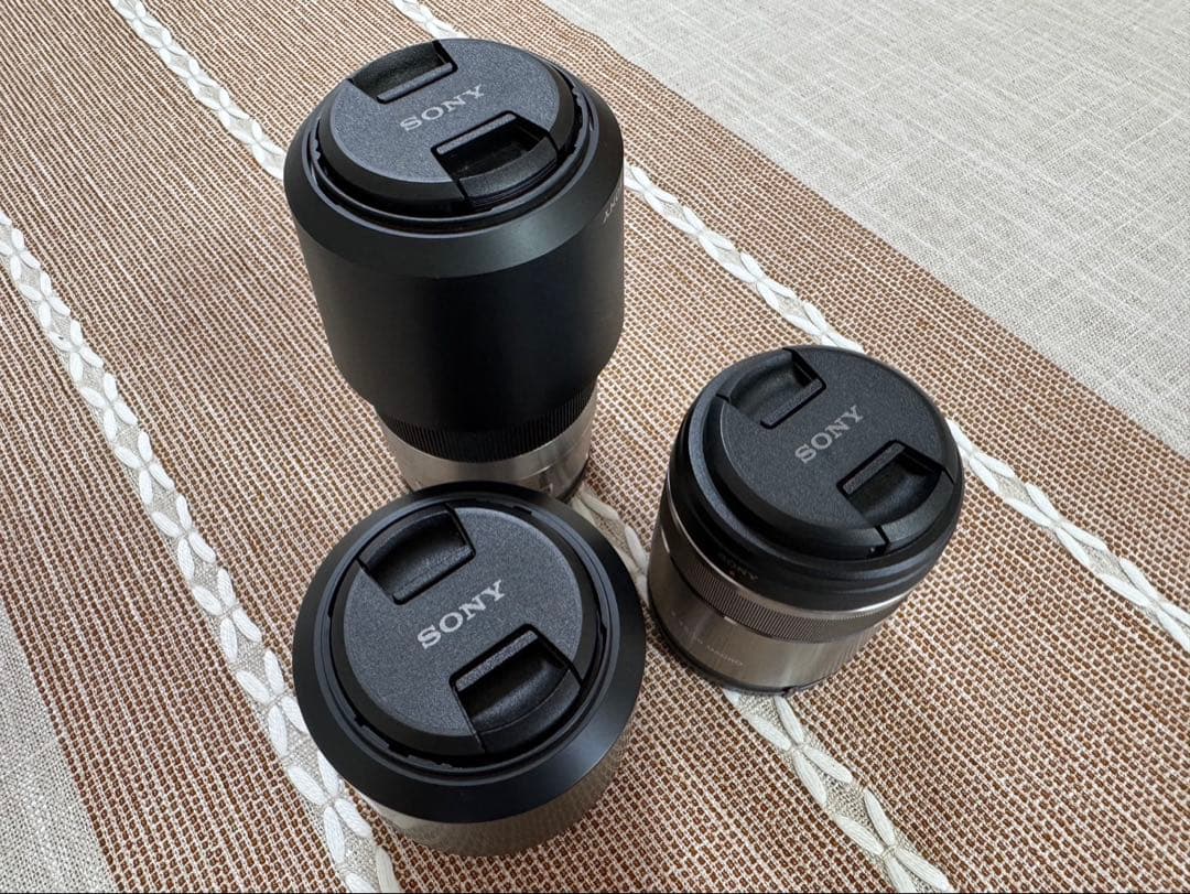 SONY α6000 ミラーレスカメラ ホワイト レンズ3本付き