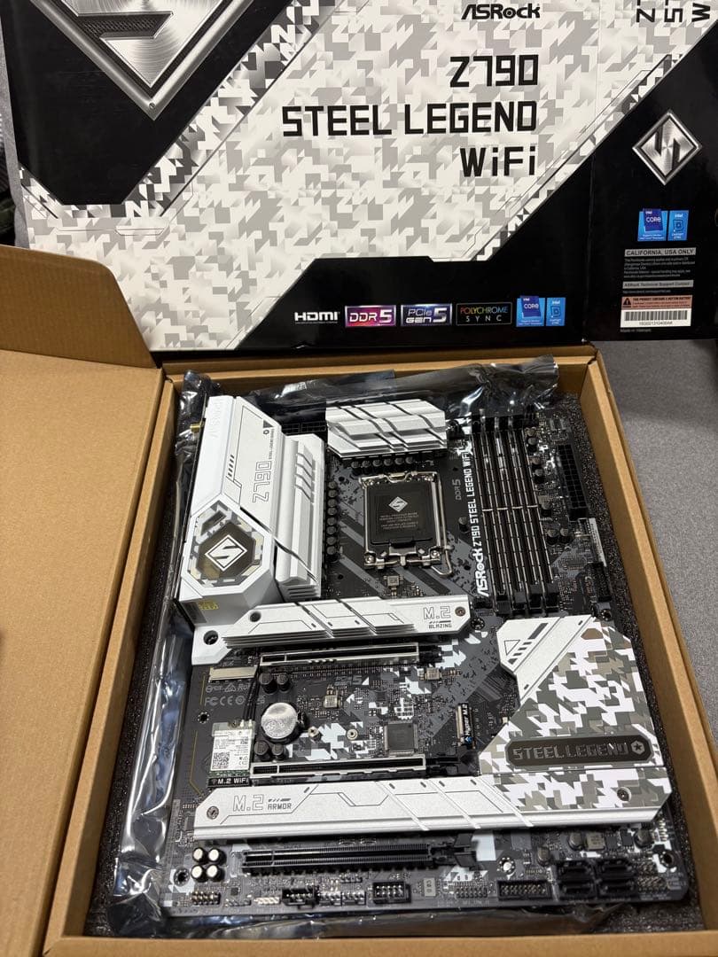 ASRock Z790 STEEL LEGEND WIFI マザーボード ATX