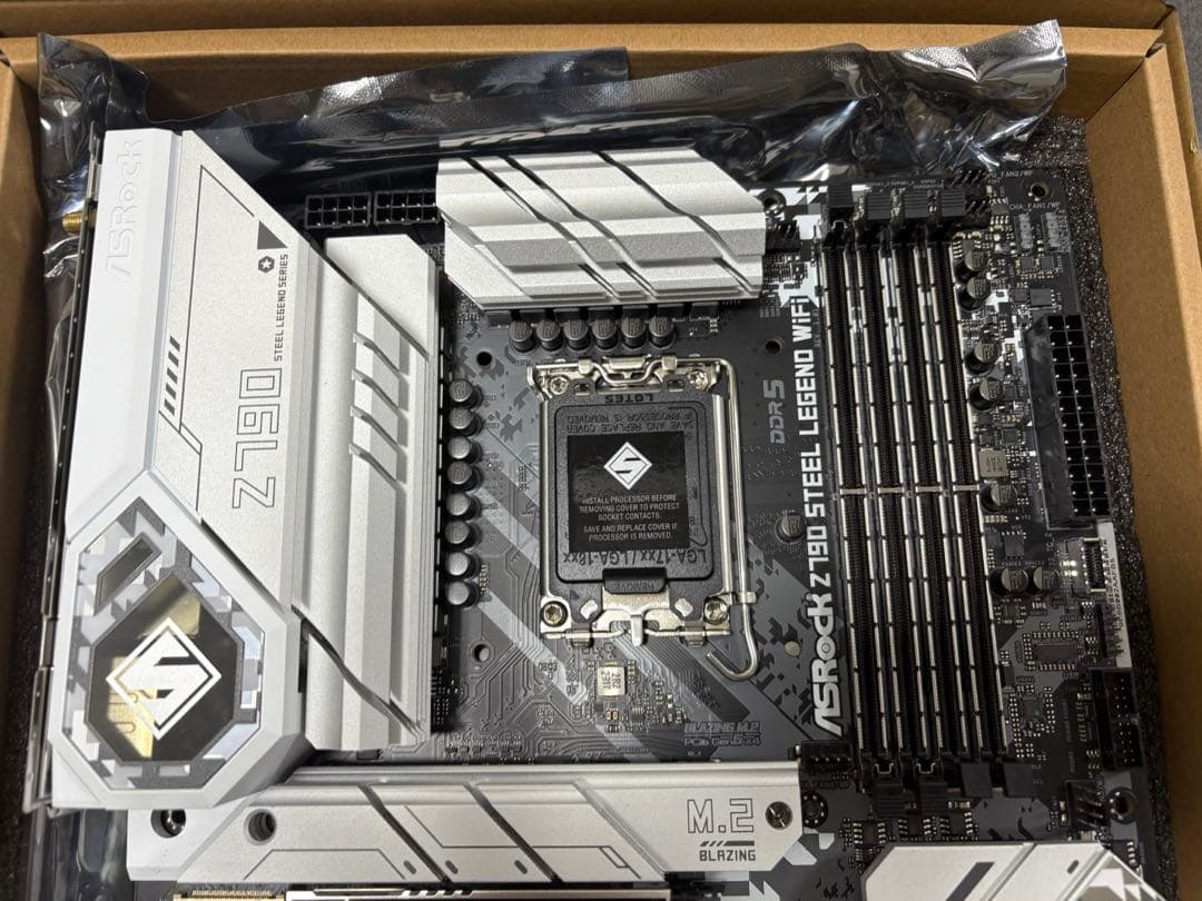 ASRock Z790 STEEL LEGEND WIFI マザーボード ATX