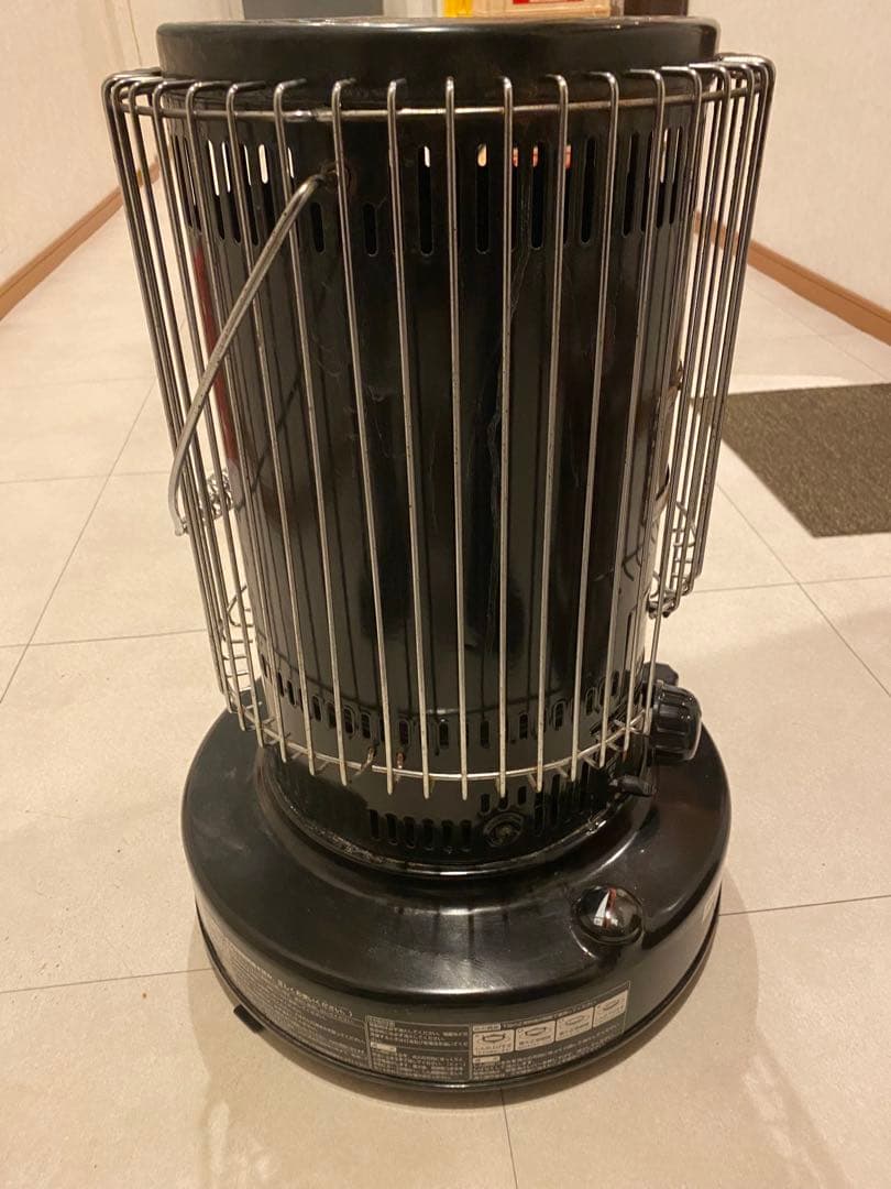 トヨトミ 大型石油ストーブKS-67H 2022年製取り引き限定