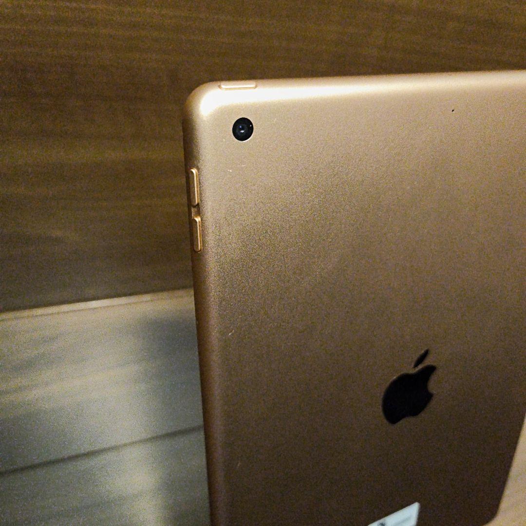 Apple iPad 第8世代 ゴールド 本体