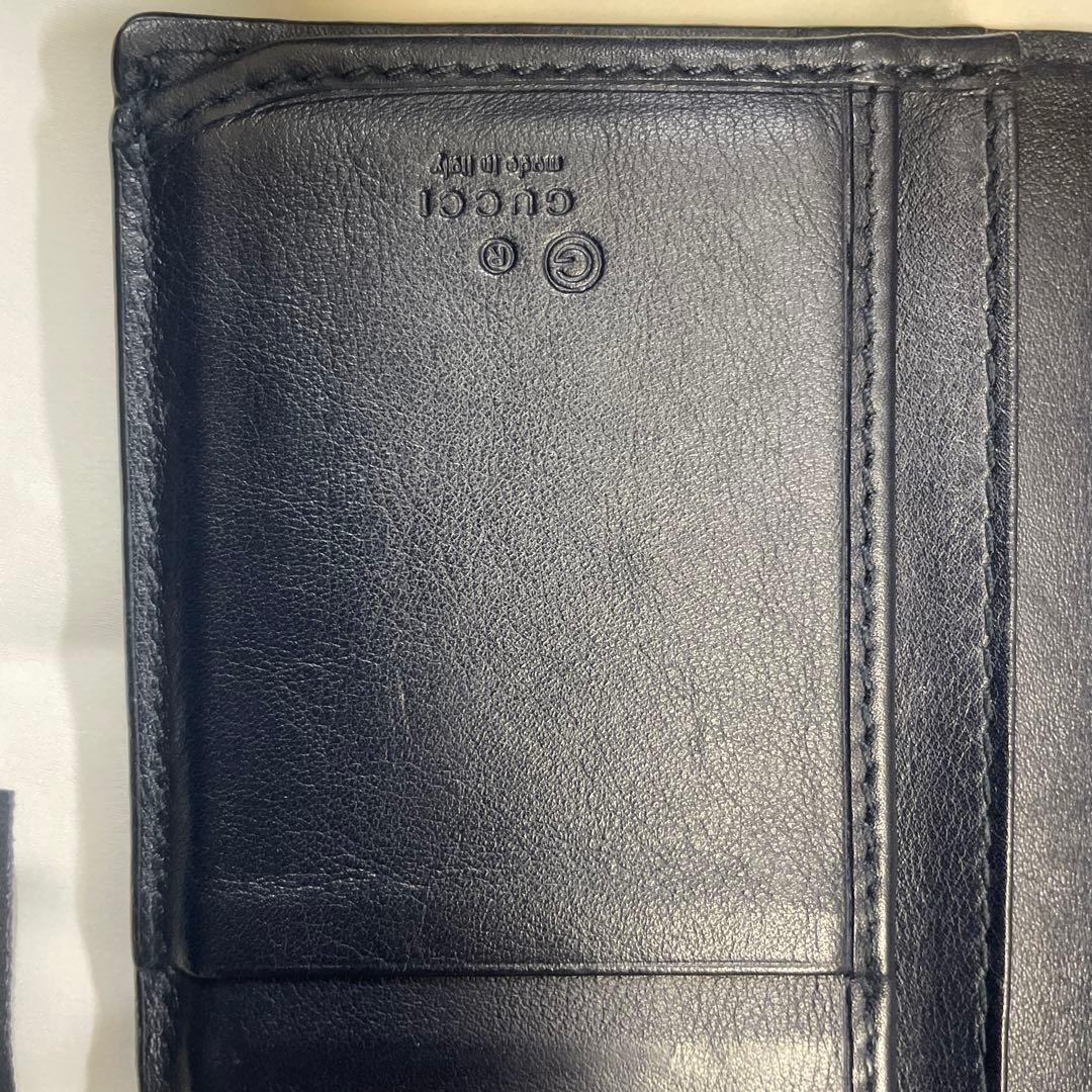 GUCCI エンボス加工 レザー長財布