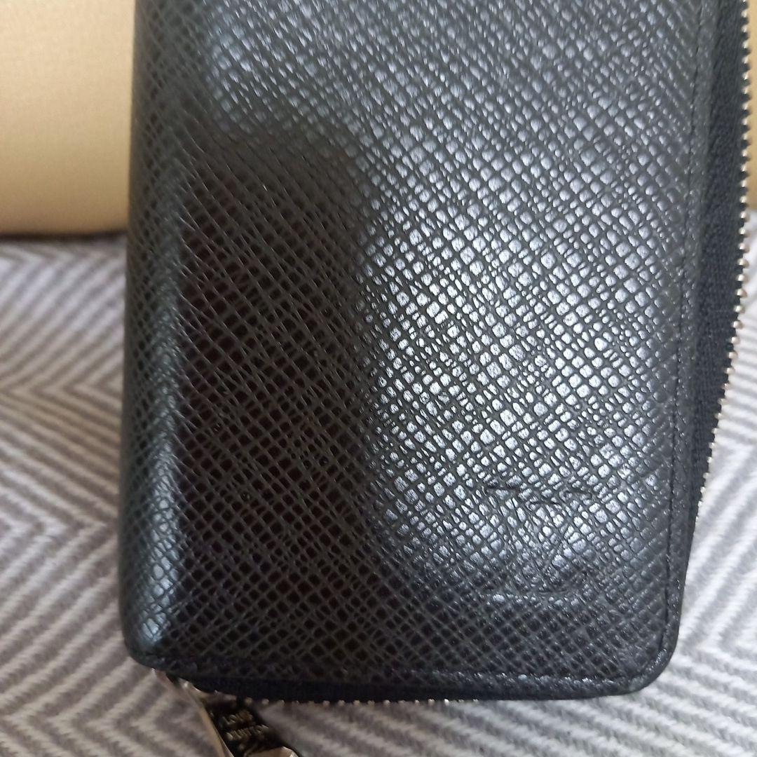 最終値下げ　ルイ・ヴィトン 黒型押しレザーケース