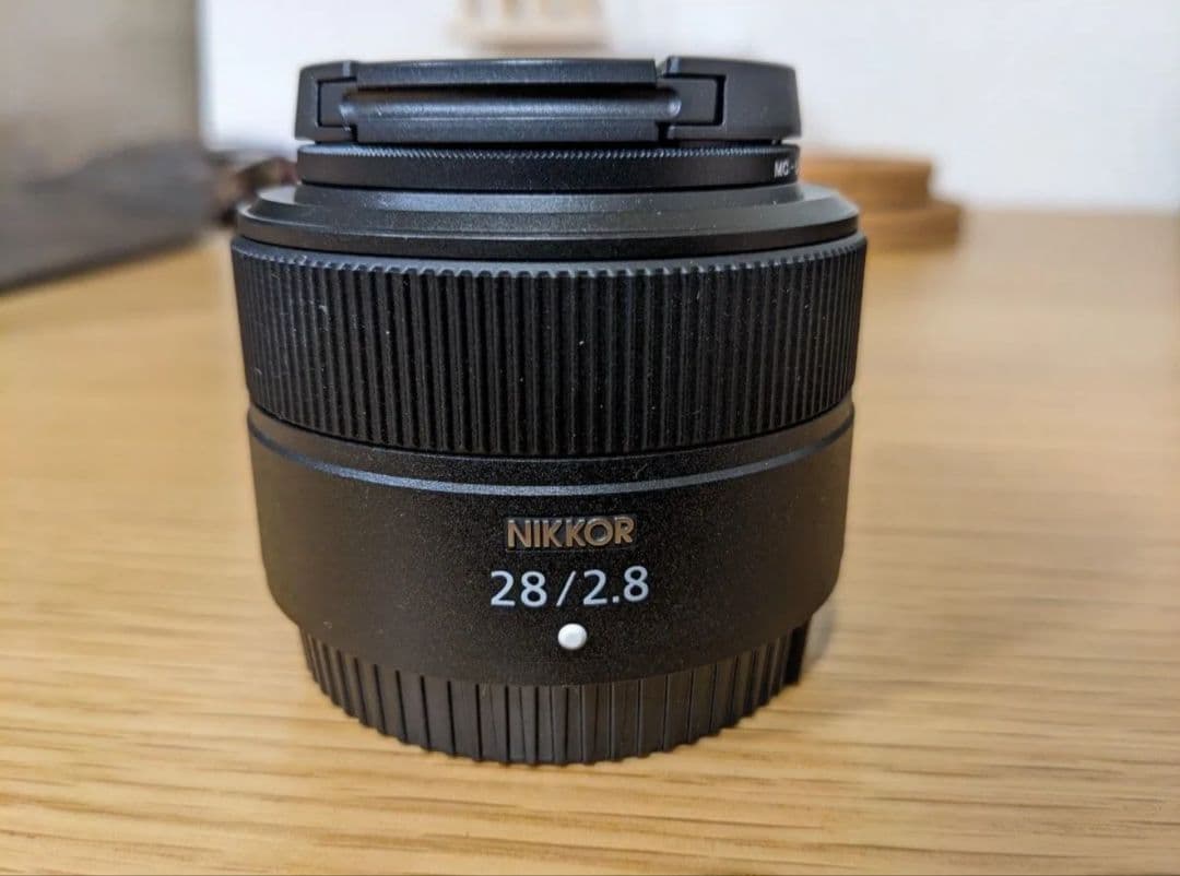 NIKKOR 28mm f/2.8 レンズ UV フィルター付き