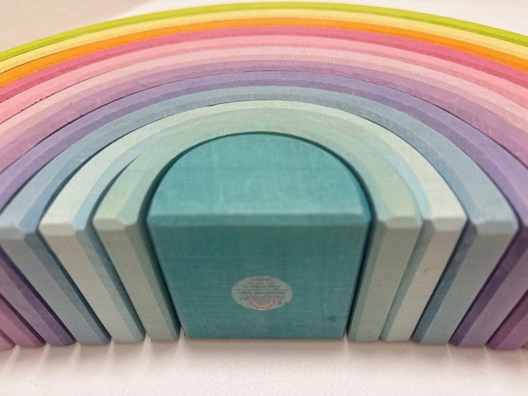 グリムス アーチレインボー (パステルカラー)木製虹型　知育玩具