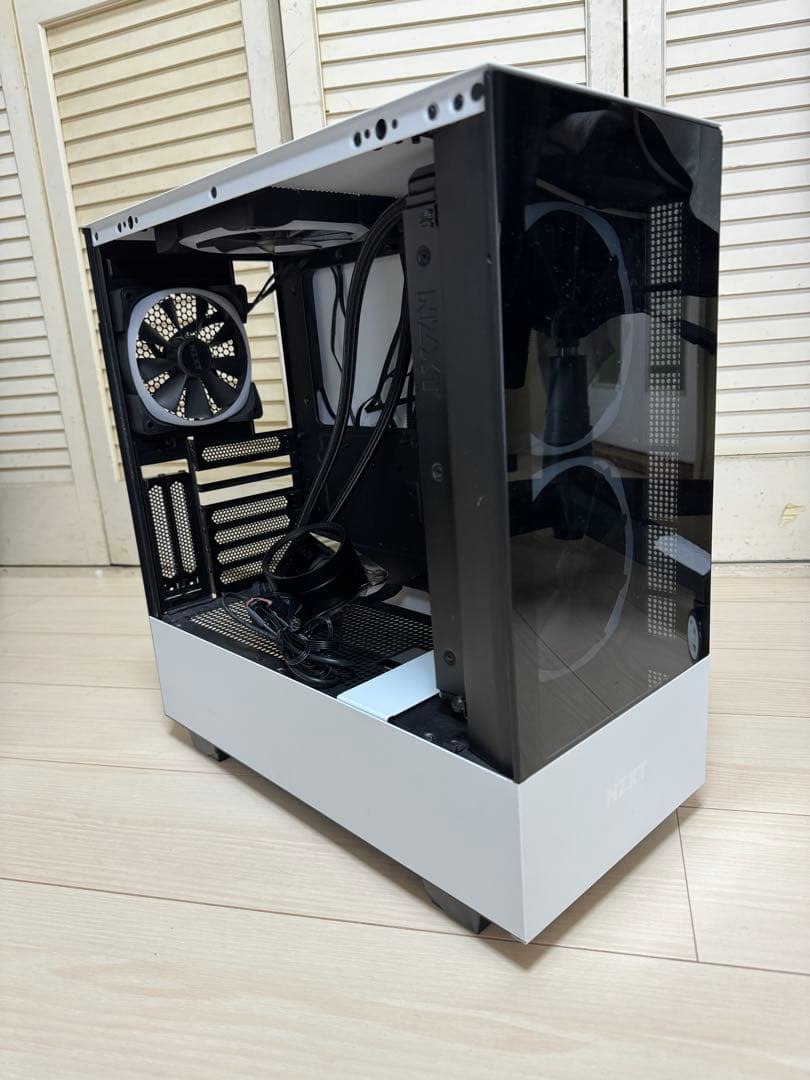 ホワイト PCケース 水冷対応 2基ファン搭載