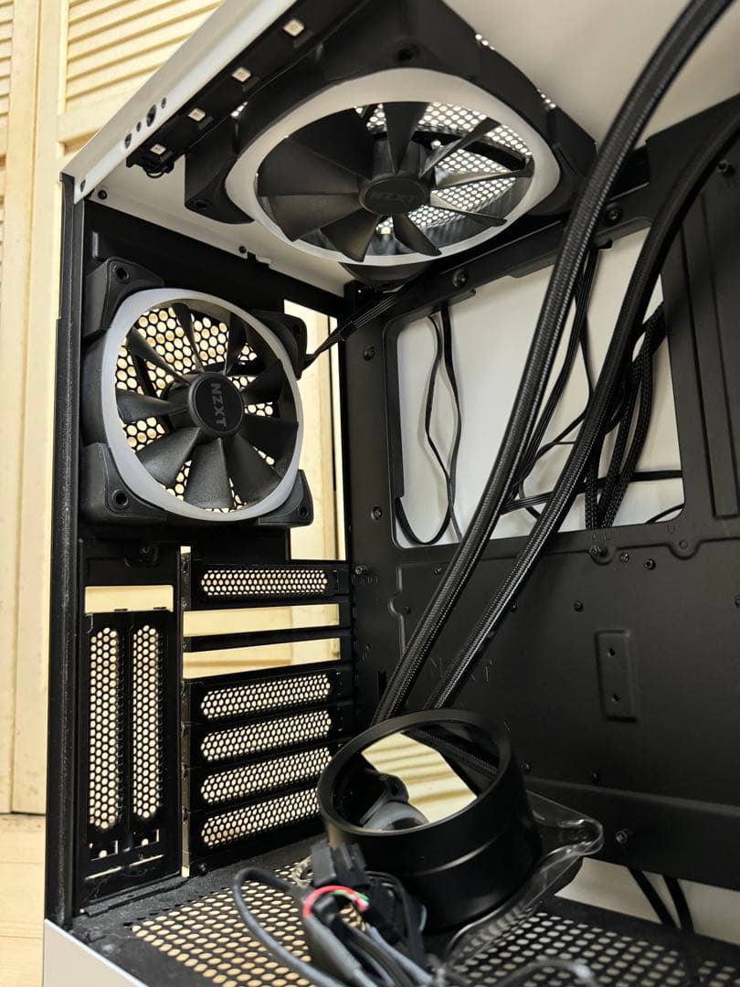 ホワイト PCケース 水冷対応 2基ファン搭載