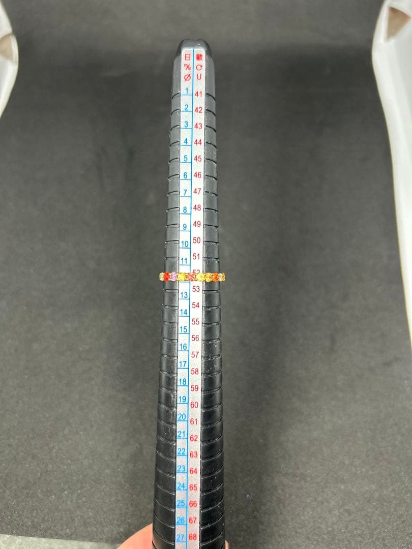 .**様 K18ゴールド マルチカラーストーン リング エタニティ