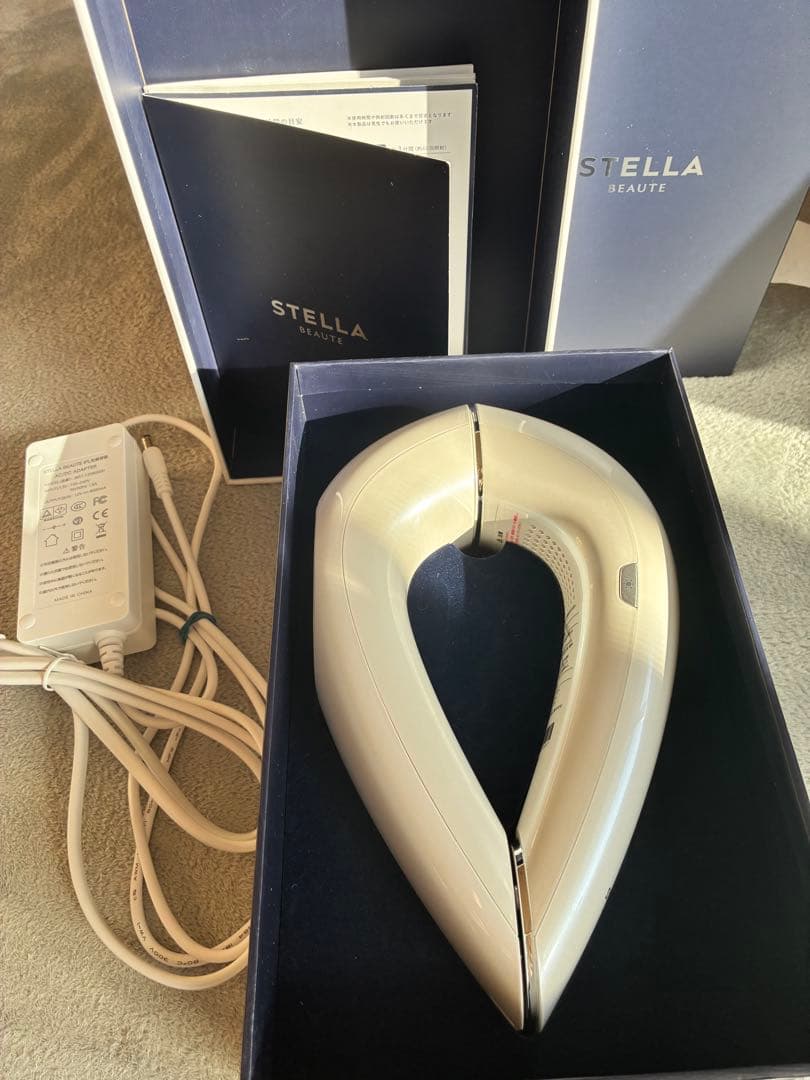 STELLA BEAUTE 脱毛器 ホワイト