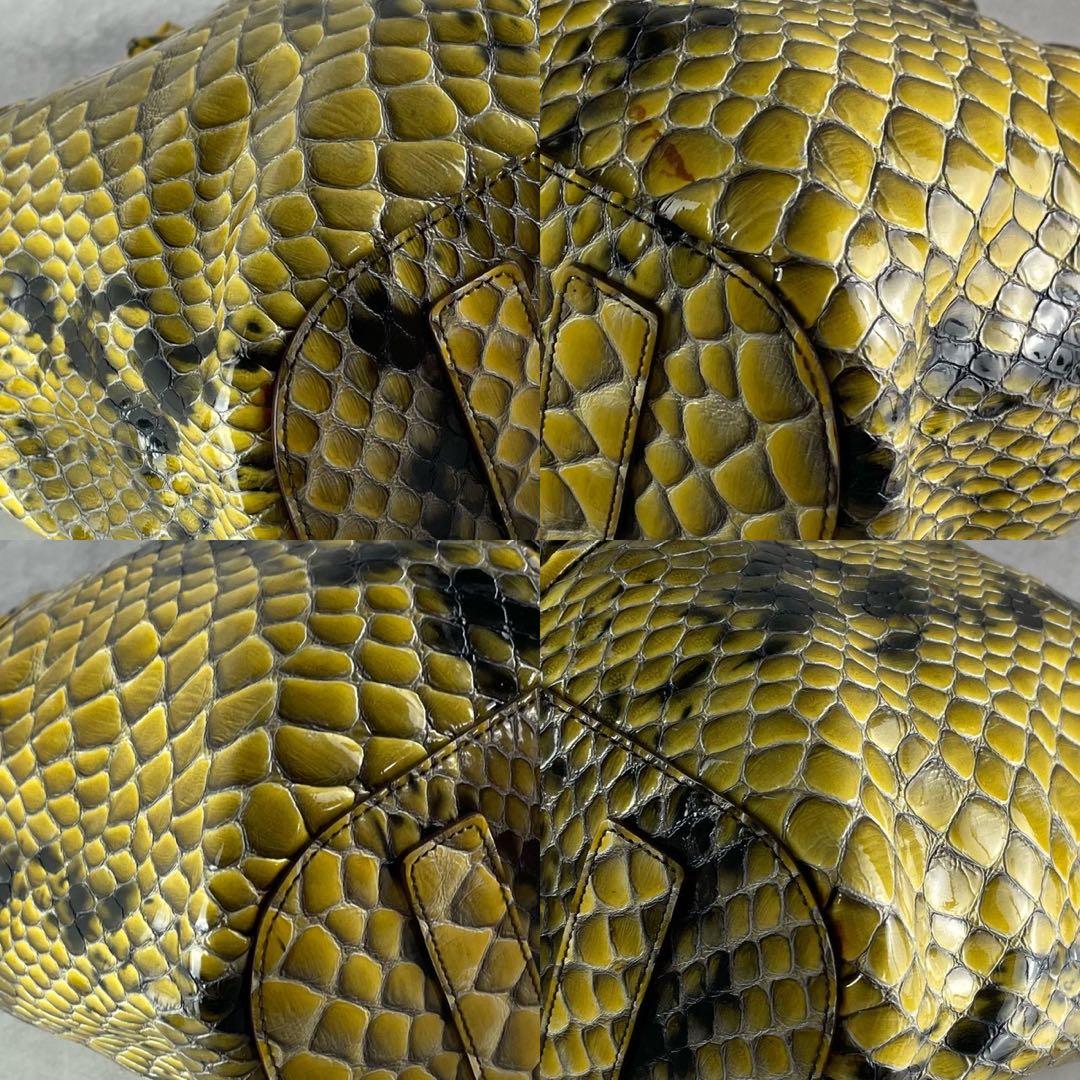 美品✨アルマーニ 2way ボストン ショルダーバッグ パイソン型押し 蛇柄