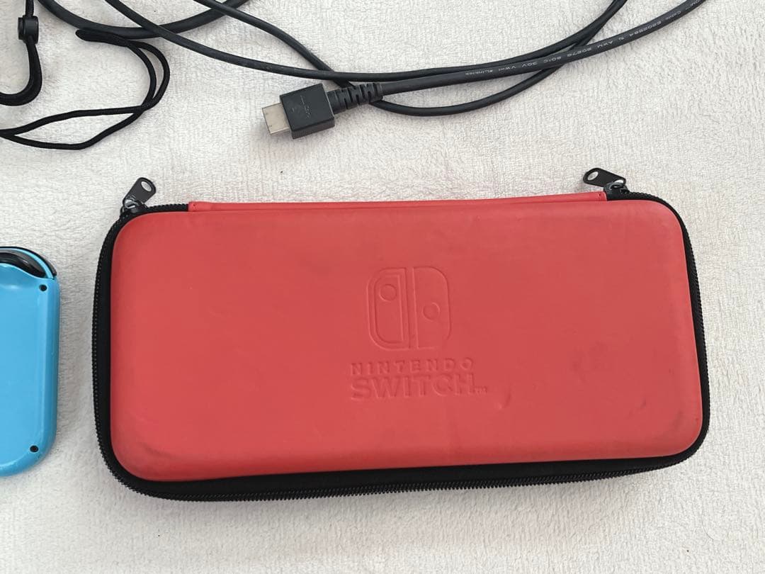 Nintendo Switch 本体 赤/青 Joy-Con ケース付き