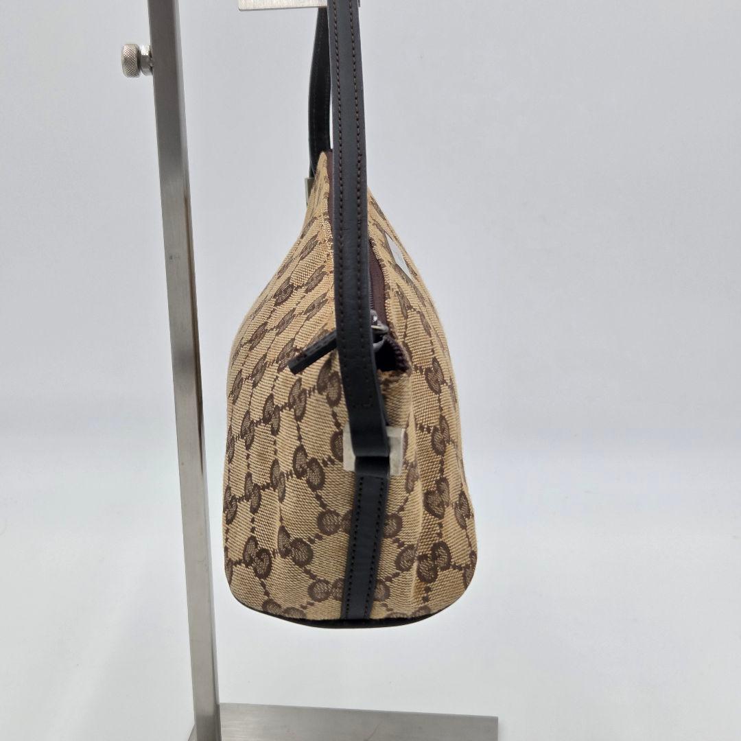 【良品】グッチ アクセサリーポーチ ミニバッグ GG キャンバス ブラウン