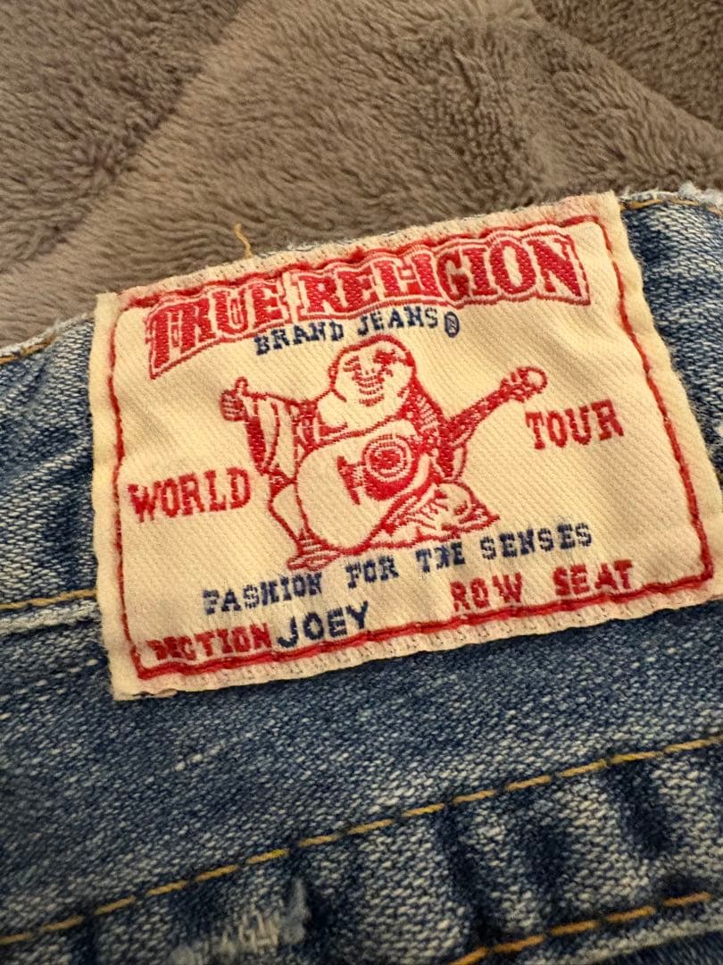 true religion ブーツカットデニム　フレアデニム