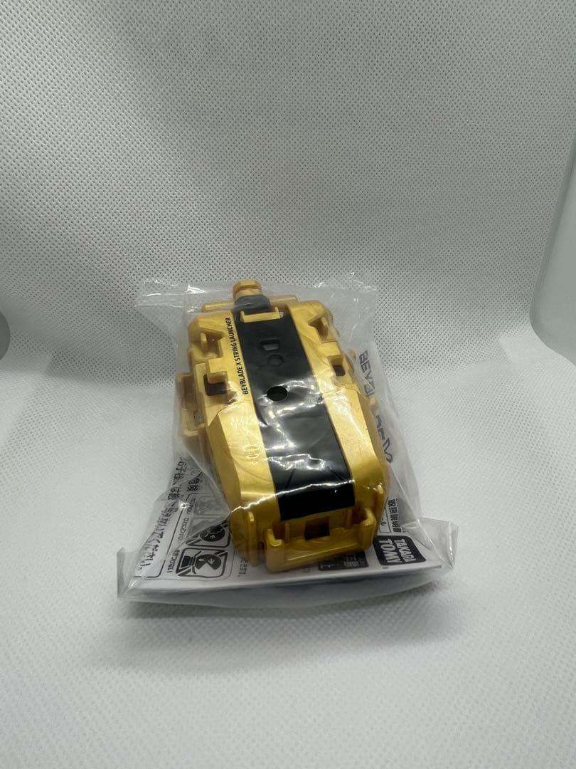 ベイブレードX ストリングランチャー　ゴールドver