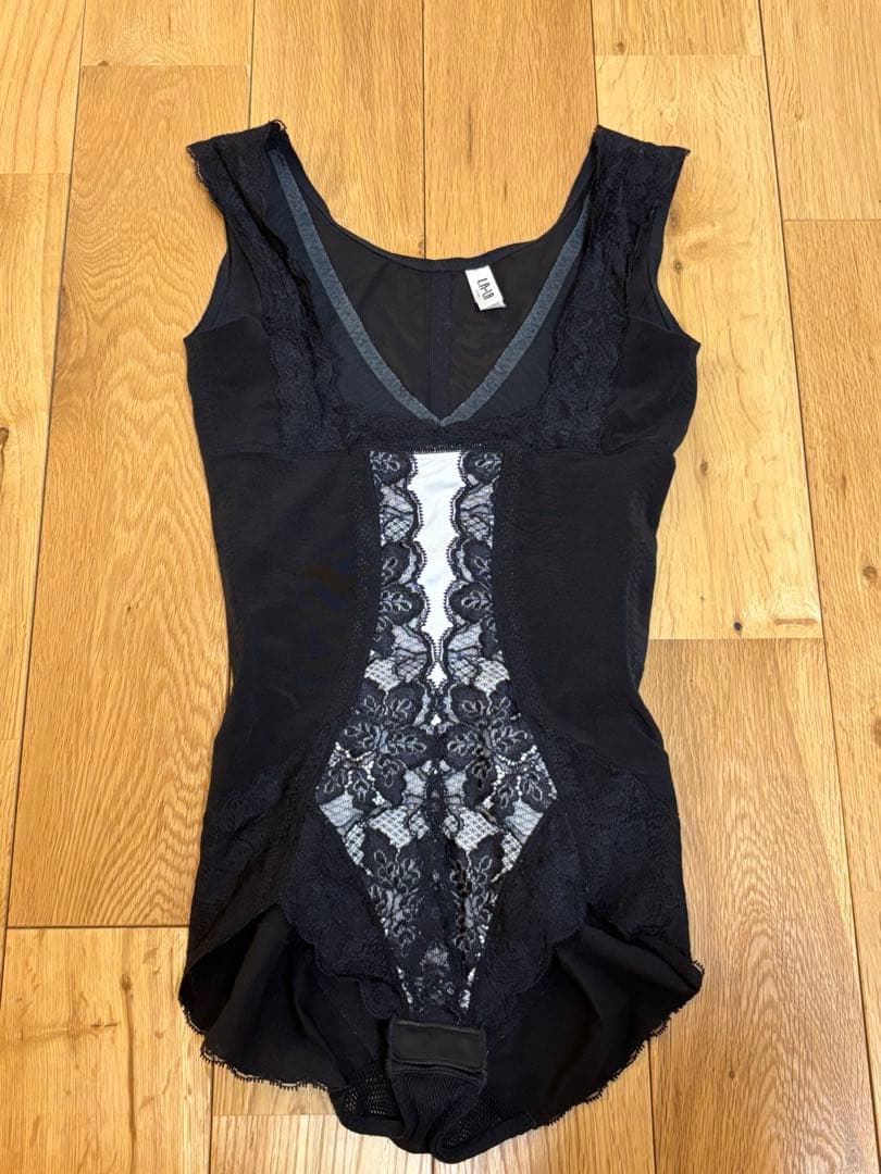 グラントイーワンズ LALA ララドール　ボディスーツ　補正下着　75M