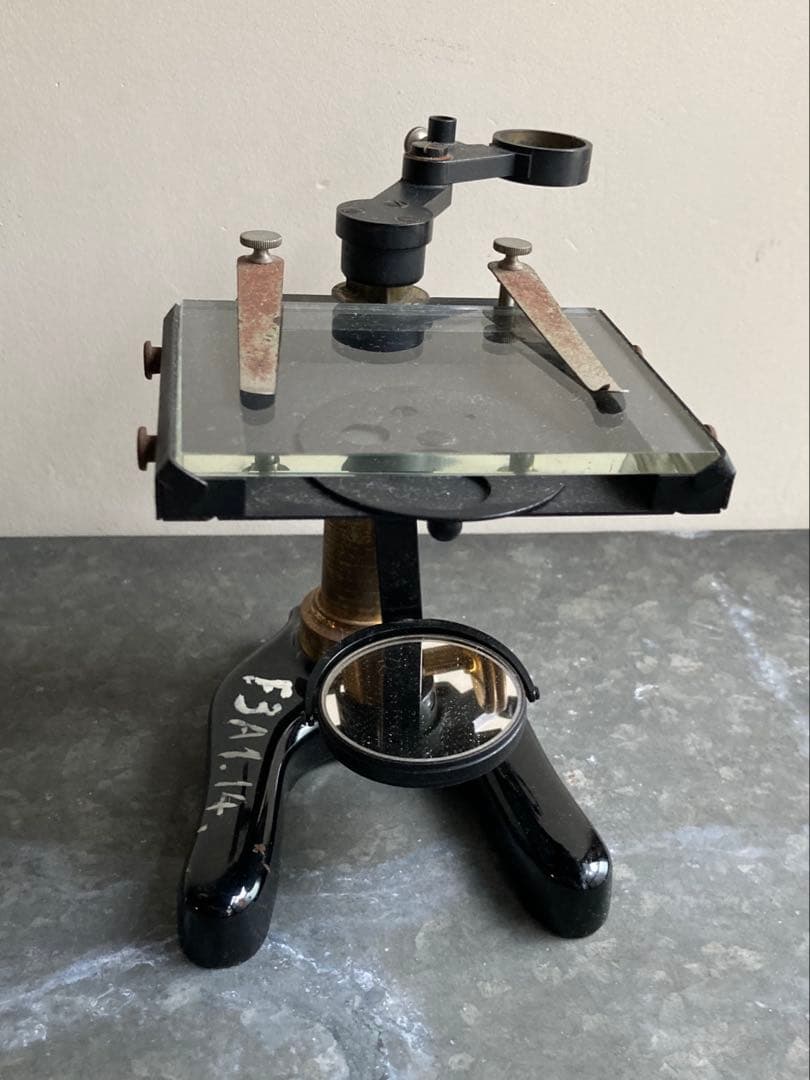 顕微鏡　台　Ernst Leitz Wetzlar /エルンストライツウェツラー