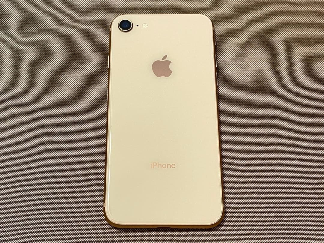 Apple iPhone 8 ゴールド 128GB 状態A (本体のみ)