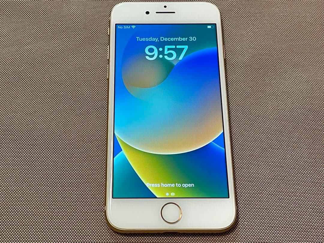 Apple iPhone 8 ゴールド 128GB 状態A (本体のみ)