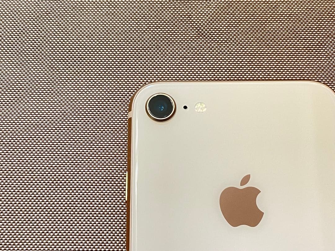 Apple iPhone 8 ゴールド 128GB 状態A (本体のみ)