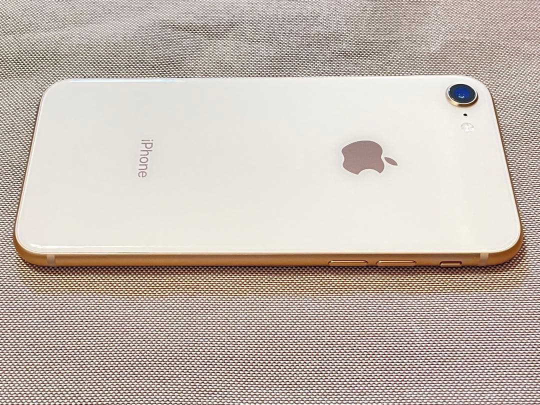 Apple iPhone 8 ゴールド 128GB 状態A (本体のみ)