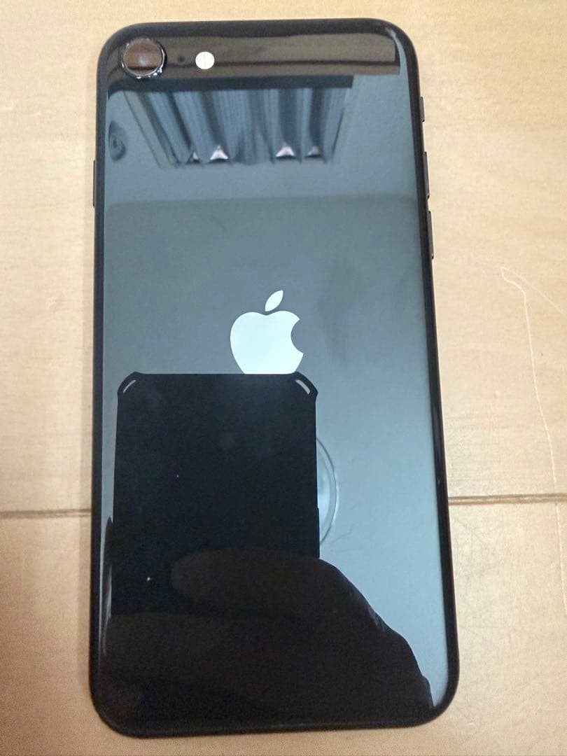 早い者勝ち　激安　iPhoneSE 第二世代　ブラック　付属品付　新品　未使用