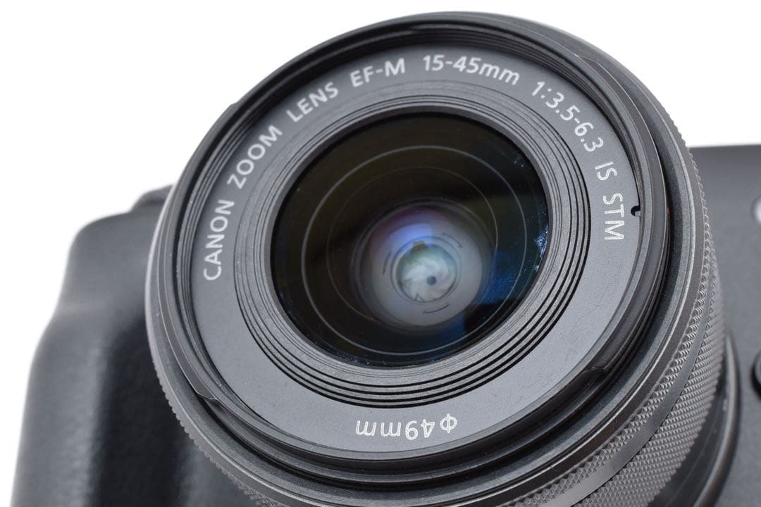 【極美品】 CANON EOS KISS M 15-45mm IS STM