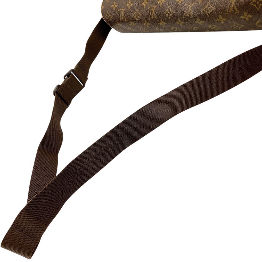 【LOUIS VUITTON】アベス　モノグラム　メッセンジャーバッグ